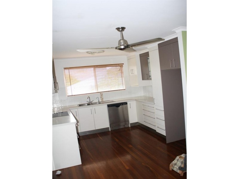 10 Macedon Street, Tannum Sands QLD 4680