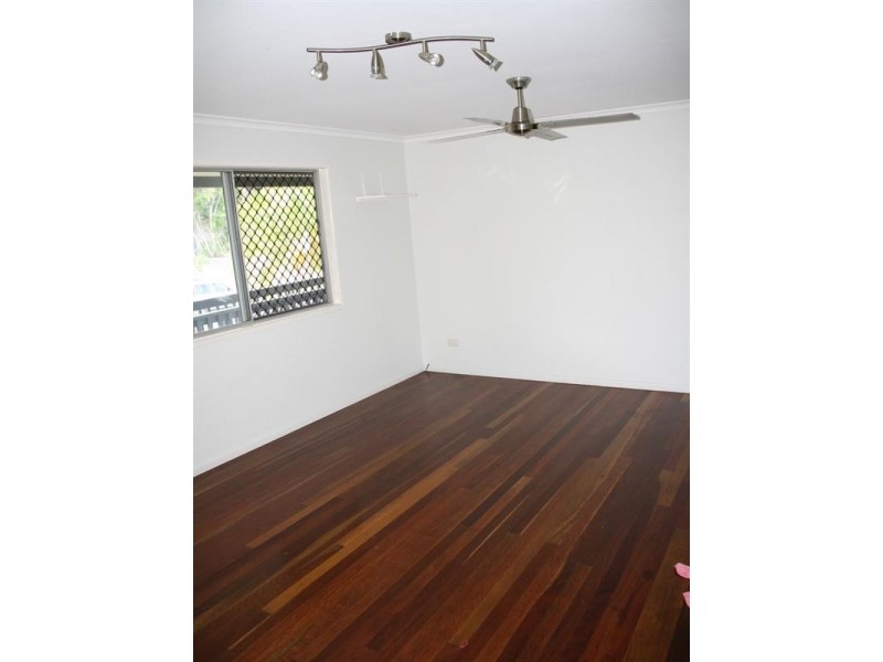 10 Macedon Street, Tannum Sands QLD 4680