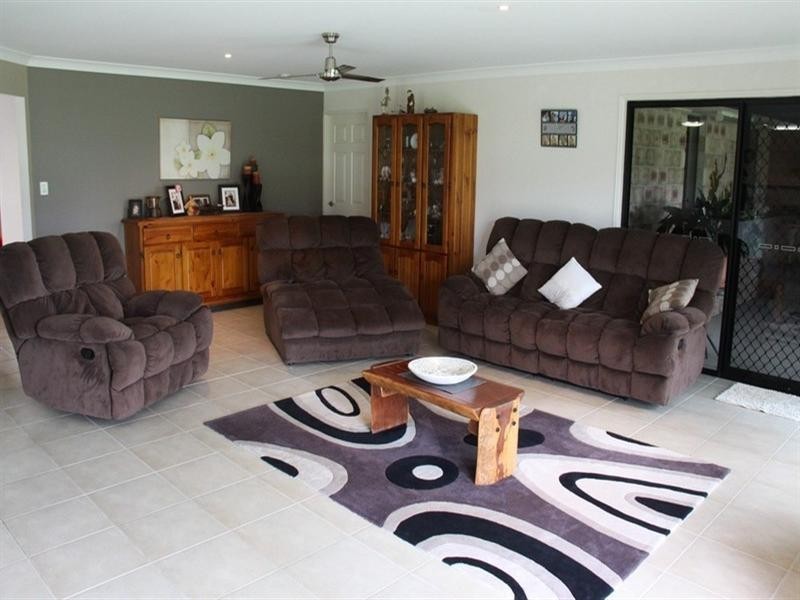 47 Hennie Drive, Benaraby QLD 4680