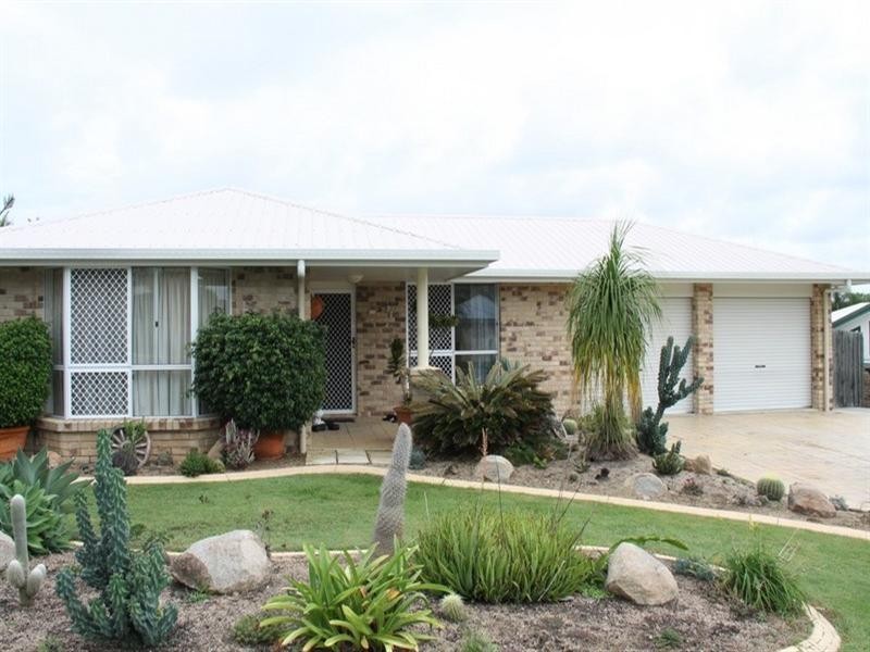 40 Curtis Avenue, Boyne Island QLD 4680