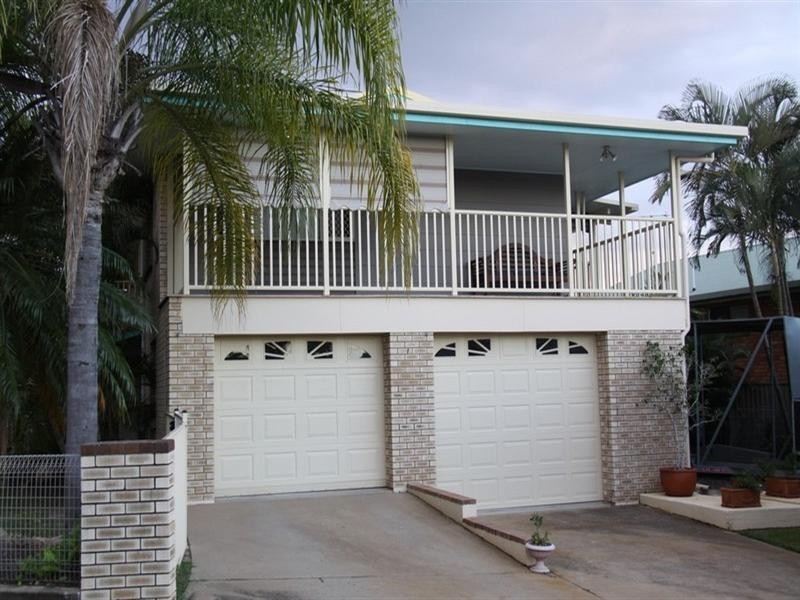 56 Booth Avenue, Tannum Sands QLD 4680