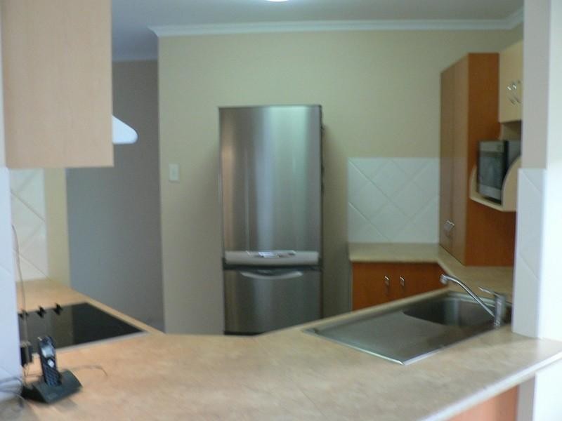 2/10 Elizabeth Street, Tannum Sands QLD 4680