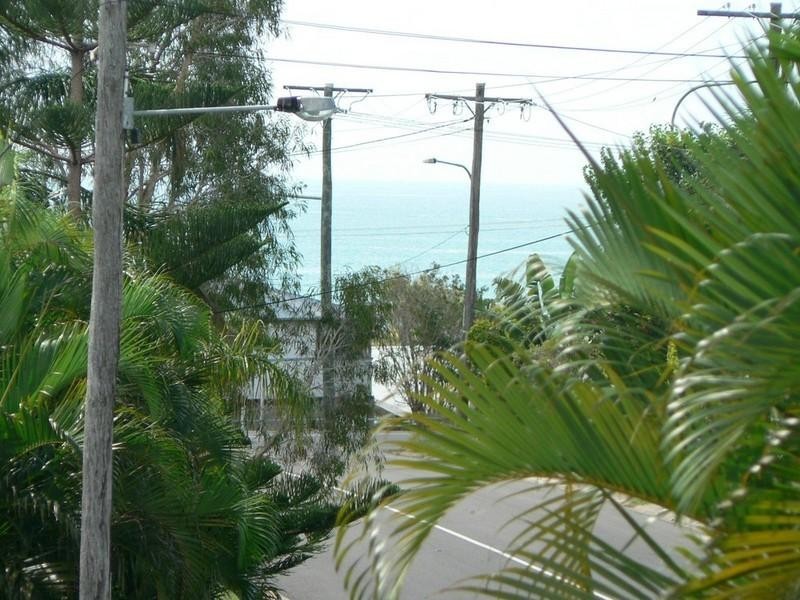 17 Beach Avenue, Tannum Sands QLD 4680