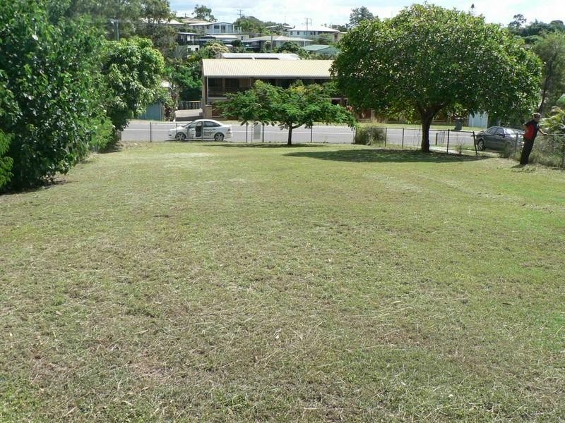 17 Beach Avenue, Tannum Sands QLD 4680