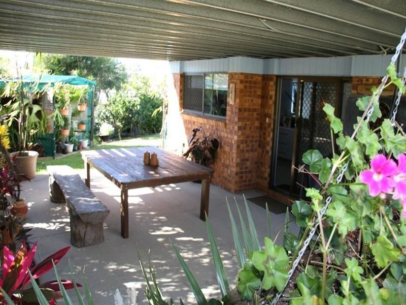 6 Helena Court, Boyne Island QLD 4680