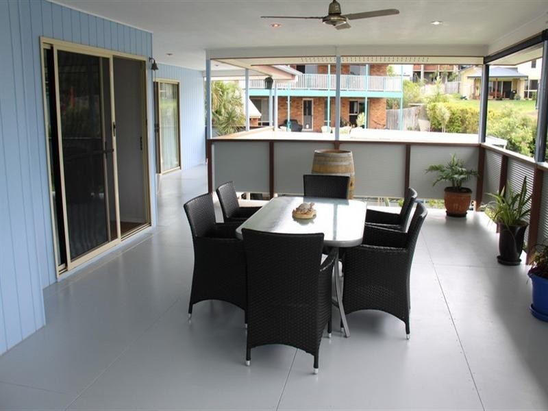 6 Helena Court, Boyne Island QLD 4680