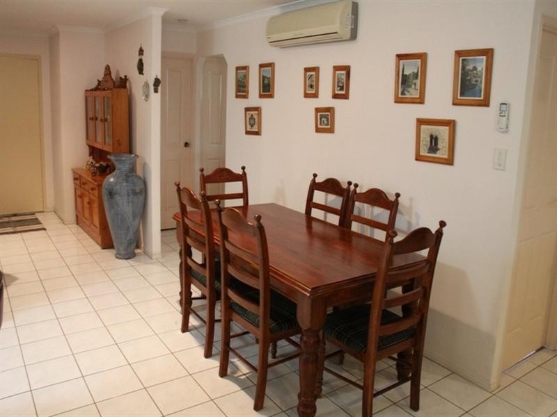 40 Curtis Avenue, Boyne Island QLD 4680