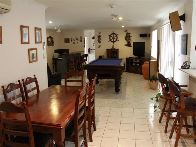 40 Curtis Avenue, Boyne Island QLD 4680