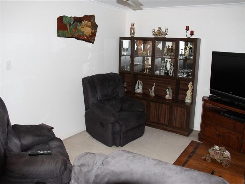 40 Curtis Avenue, Boyne Island QLD 4680