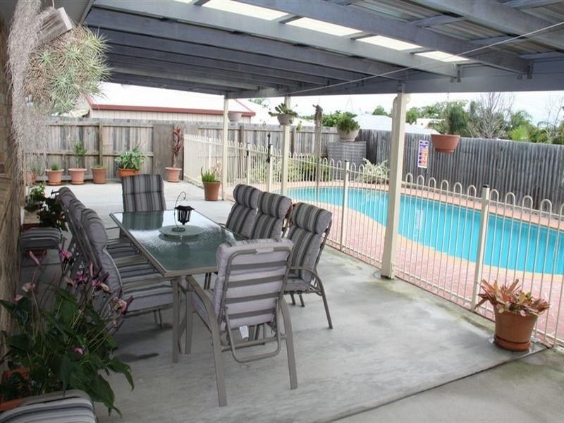 40 Curtis Avenue, Boyne Island QLD 4680