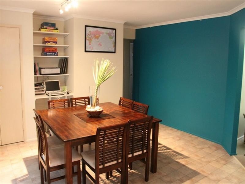 10 Kirrang Place, Boyne Island QLD 4680