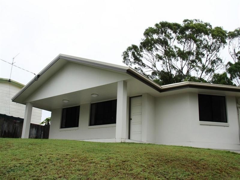 8 Alpine Avenue, Boyne Island QLD 4680