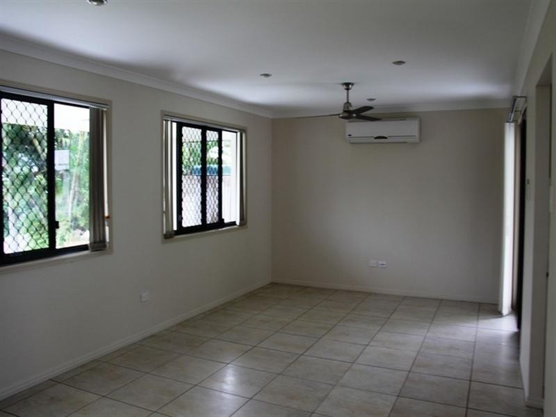 8 Alpine Avenue, Boyne Island QLD 4680