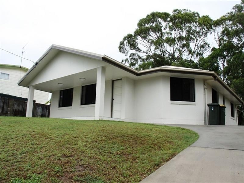 8 Alpine Avenue, Boyne Island QLD 4680