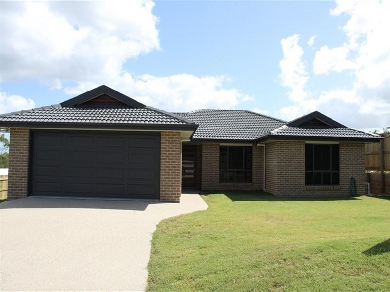 37 Pryde Street, Tannum Sands QLD 4680