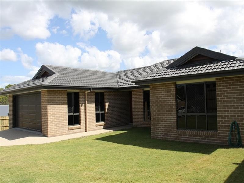 37 Pryde Street, Tannum Sands QLD 4680