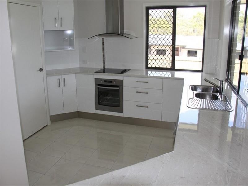 37 Pryde Street, Tannum Sands QLD 4680