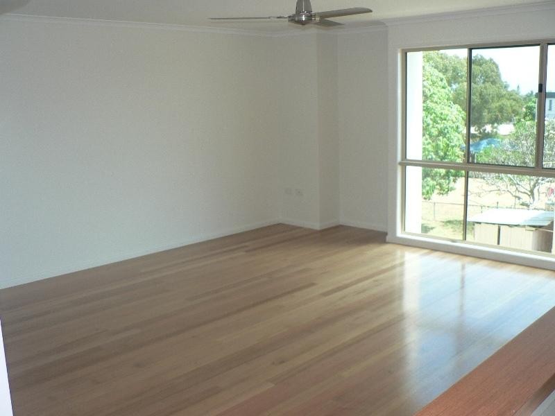 1/6 Beach Avenue, Tannum Sands QLD 4680