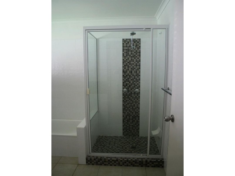 5 Marine Avenue, Tannum Sands QLD 4680