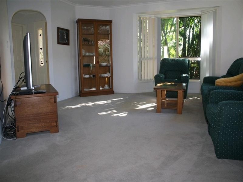 90 Dixon Drive, Telina QLD 4680