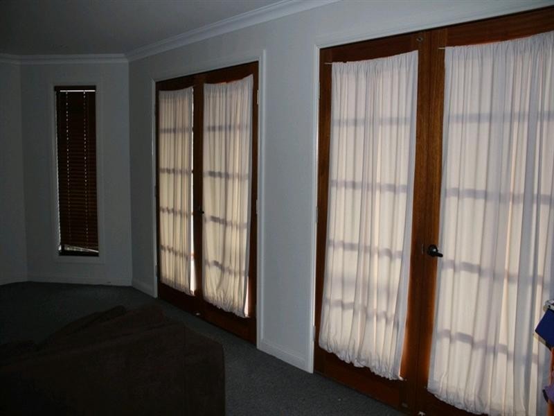 9 Lighthouse Drive, Boyne Island QLD 4680