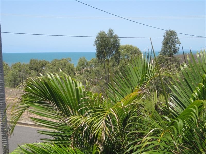 1 Ocean Street, Tannum Sands QLD 4680