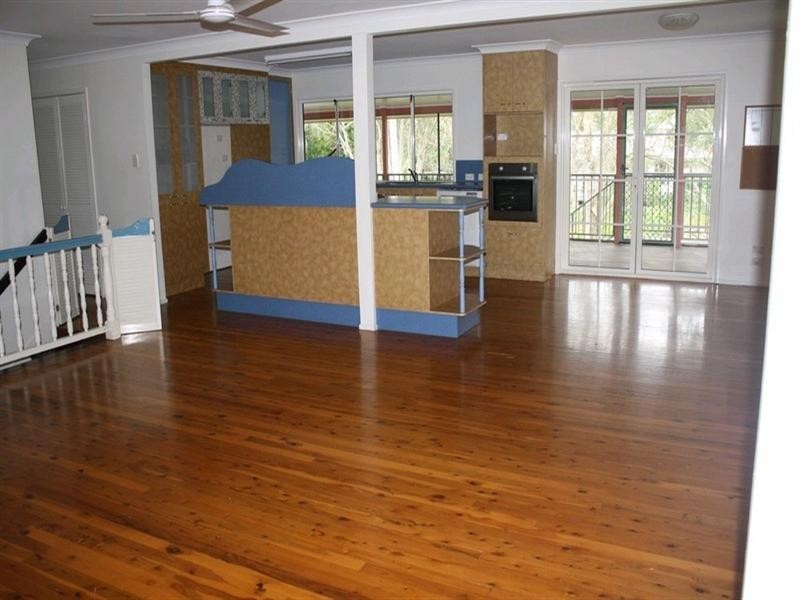 4 Yukana Street, Boyne Island QLD 4680