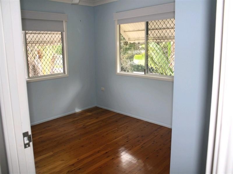 4 Yukana Street, Boyne Island QLD 4680