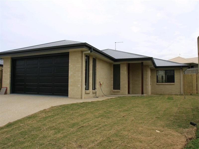 9 Valley Wy, Boyne Island QLD 4680