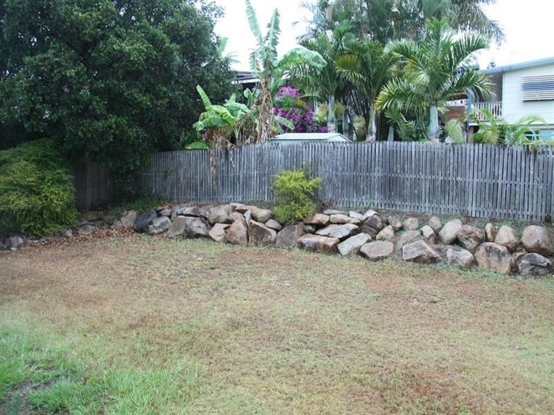 17 Davina Street, Boyne Island QLD 4680