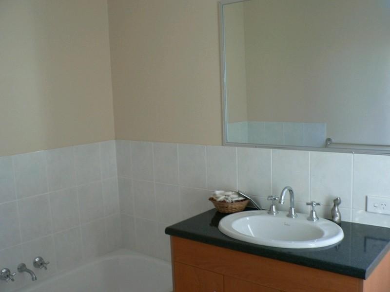 2/10 Elizabeth Street, Tannum Sands QLD 4680