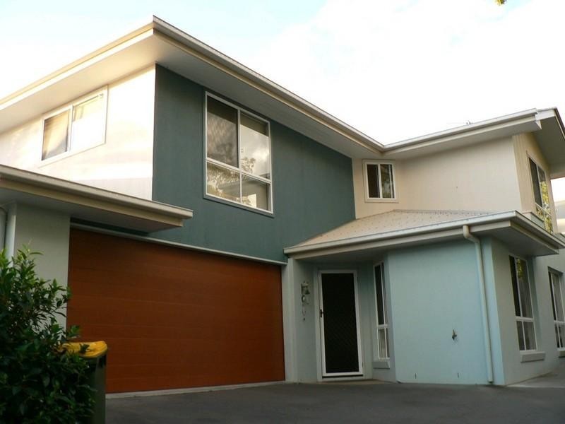 2/10 Elizabeth Street, Tannum Sands QLD 4680