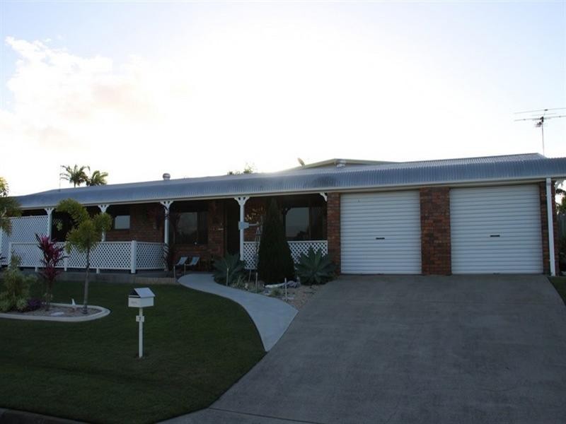 2 Bass Street, Boyne Island QLD 4680