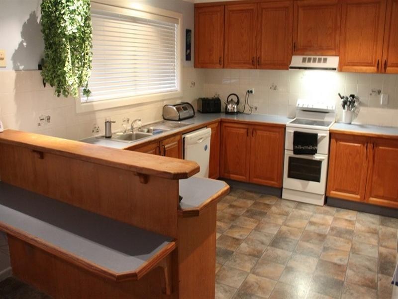 2 Bass Street, Boyne Island QLD 4680