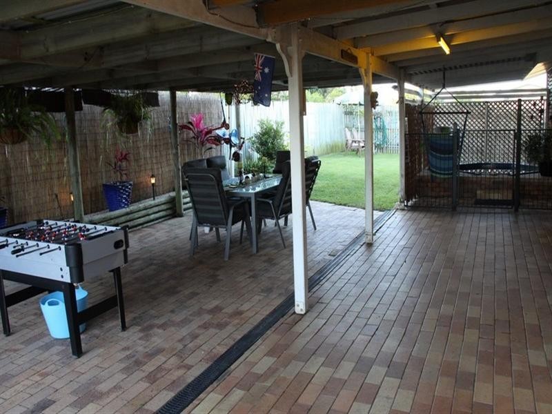 2 Bass Street, Boyne Island QLD 4680