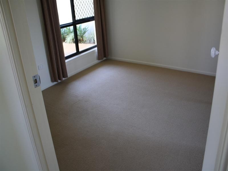 6 Riverside Drive, Tannum Sands QLD 4680