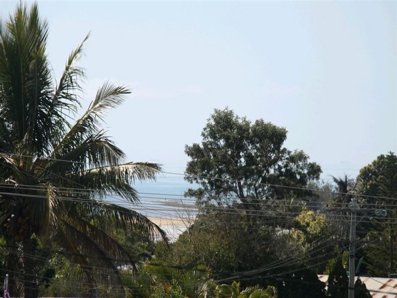 27 Yukana Street, Boyne Island QLD 4680