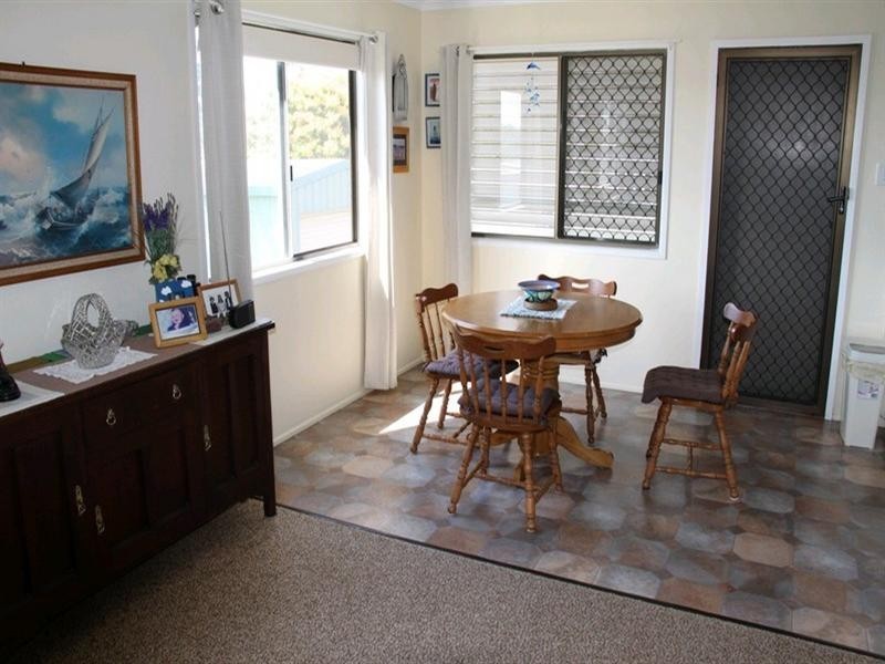 27 Yukana Street, Boyne Island QLD 4680