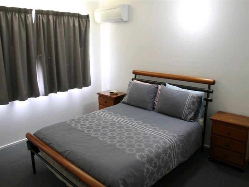 4 Elanora Street, Boyne Island QLD 4680