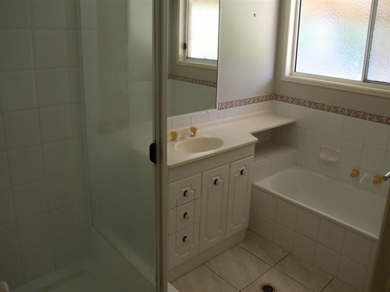 40 Beltana Drive, Boyne Island QLD 4680