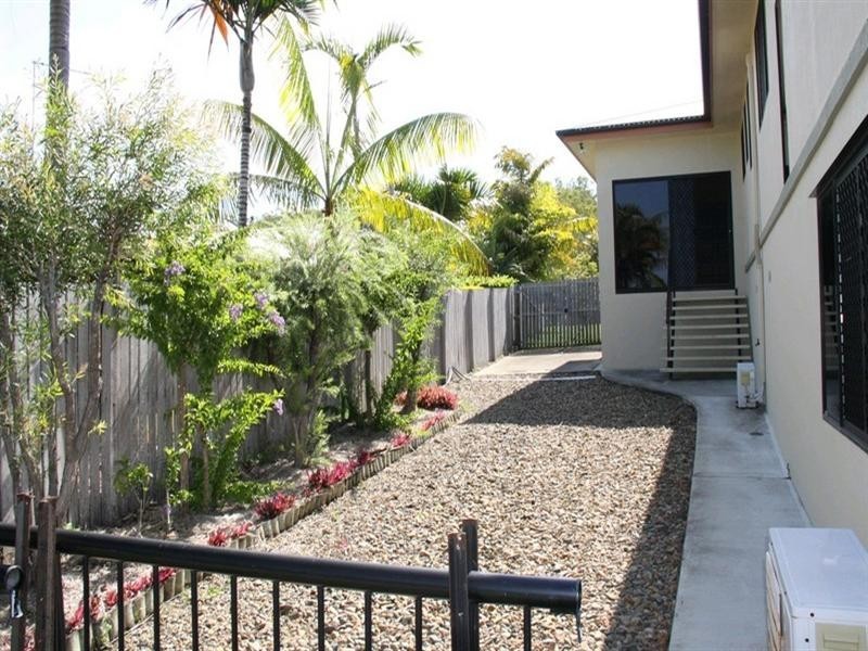 22 Jarrah Drive, Boyne Island QLD 4680