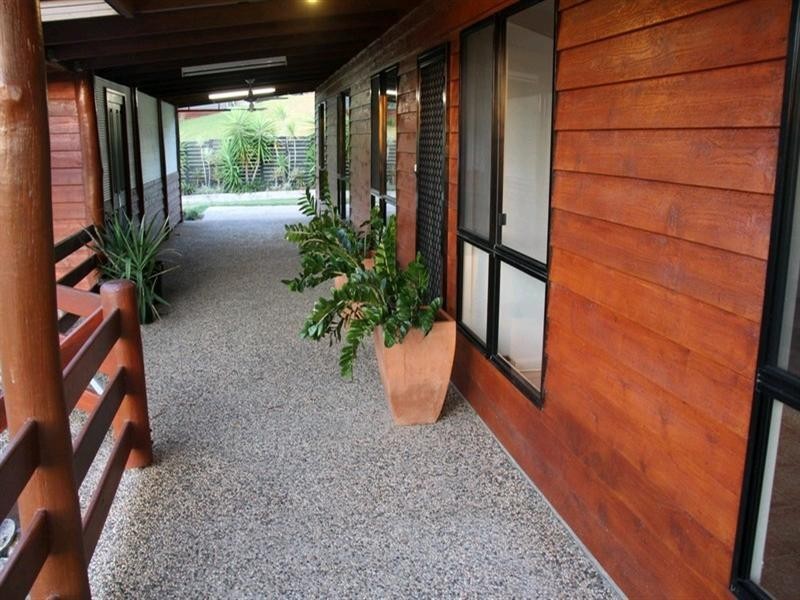 33 Latrobe Street, Tannum Sands QLD 4680