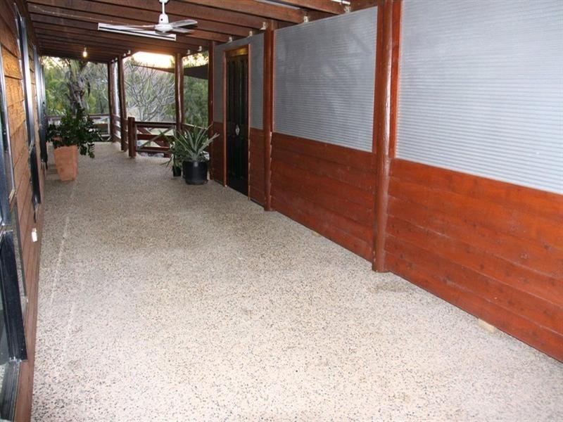 33 Latrobe Street, Tannum Sands QLD 4680