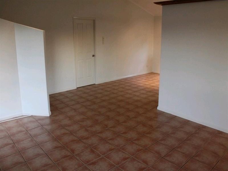 33 Latrobe Street, Tannum Sands QLD 4680