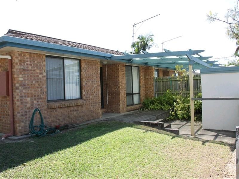 2/48 Katandra Street, Boyne Island QLD 4680