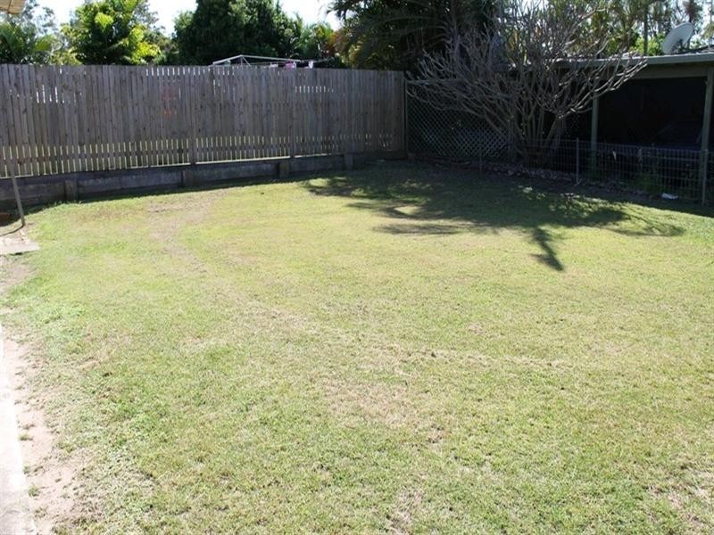 2/48 Katandra Street, Boyne Island QLD 4680