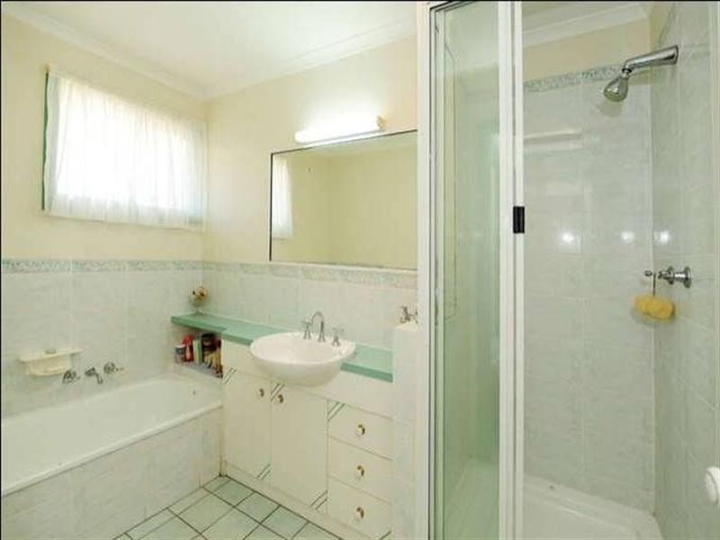 14 Clarance Drive, New Auckland QLD 4680