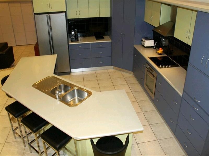 12 Lighthouse Drive, Boyne Island QLD 4680