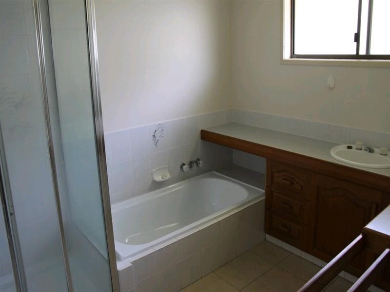 1 Darragh Street, Tannum Sands QLD 4680