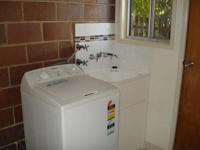 2/27 Beach Avenue, Tannum Sands QLD 4680